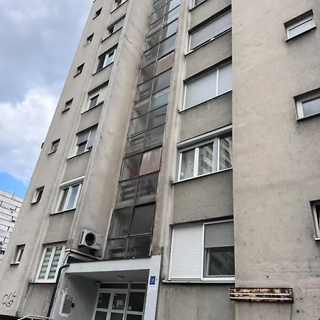Mornar Apartamento Tuzla